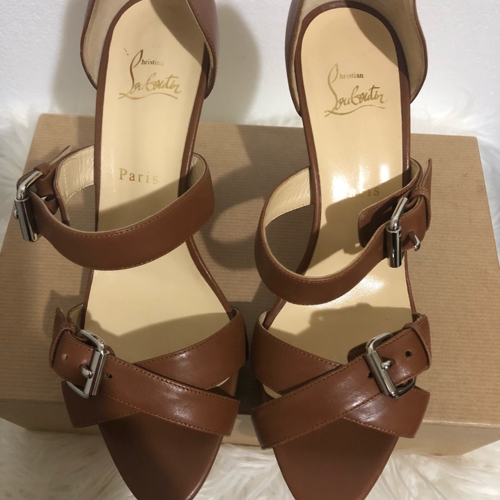 Christian Louboutin Open Toe Pump - Picture 1 of 4